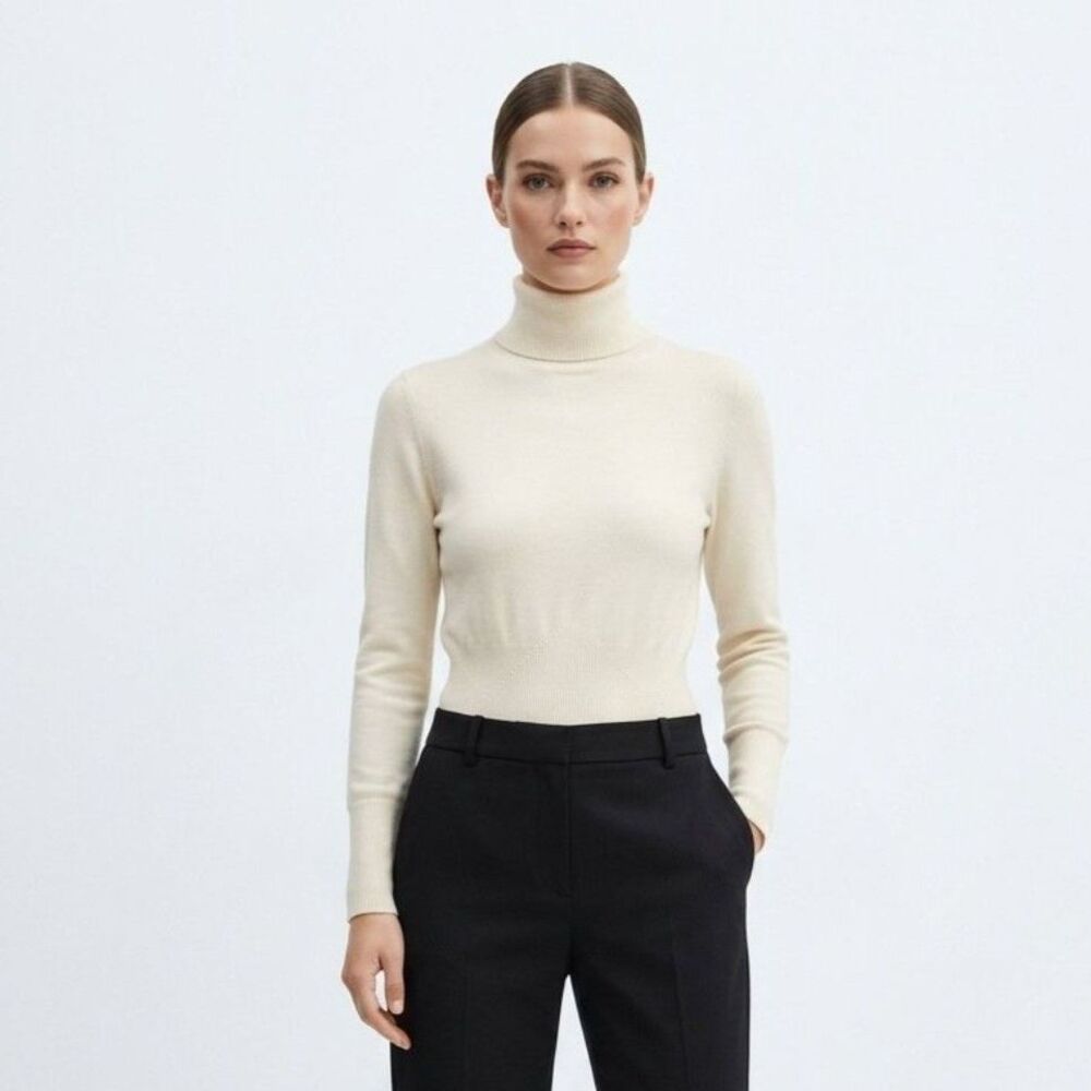 Banana Republic Silk Cashmere Blend Ivory Cream Long Sleeve Turtleneck Sweater M